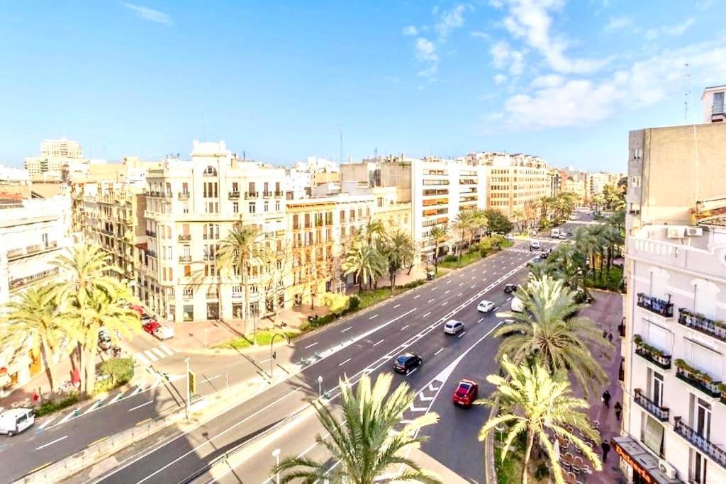 El Palacete Gran Via Valencia Luaran gambar