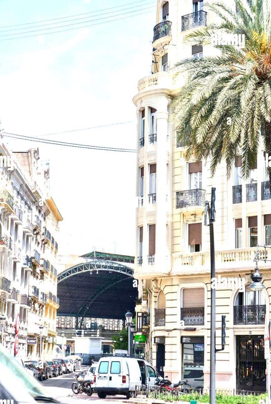 El Palacete Gran Via Valencia Luaran gambar